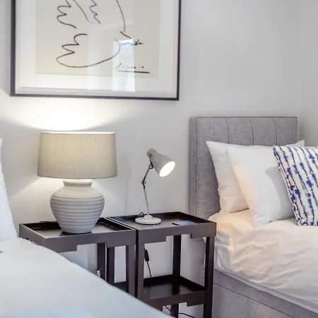Avalon - Harlyn Bay Apartment *