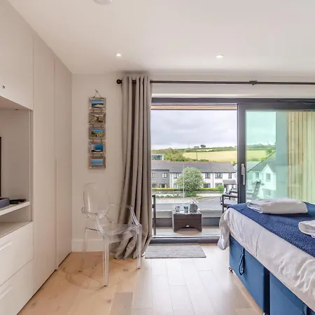 Avalon - Harlyn Bay *